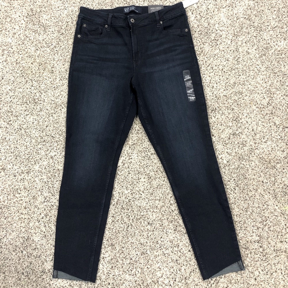 NWT women’s GAP jeggings